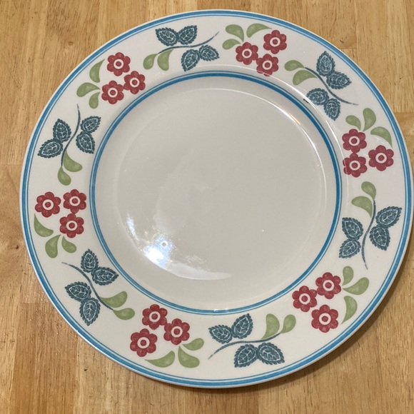 Johnson Brothers Dinner Plate - Picture 1 of 4